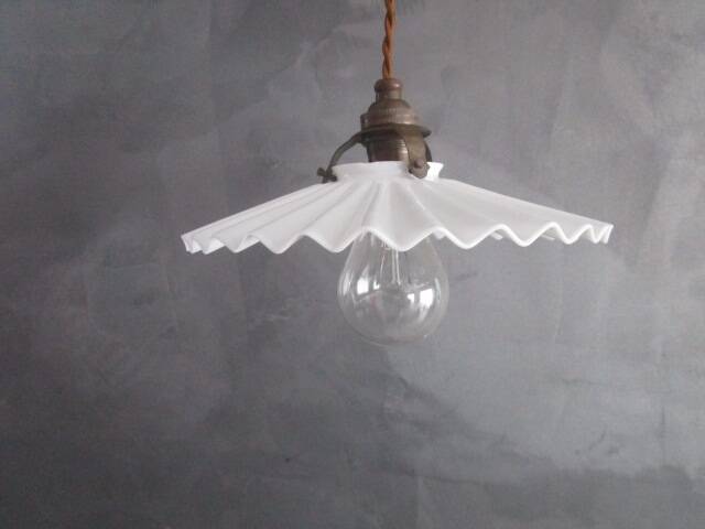 Old pendant light in pleated white opaline