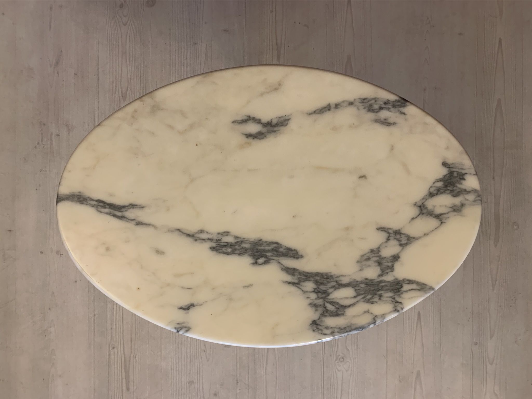 Eero Saarinen marble side table for Knoll International 1970s