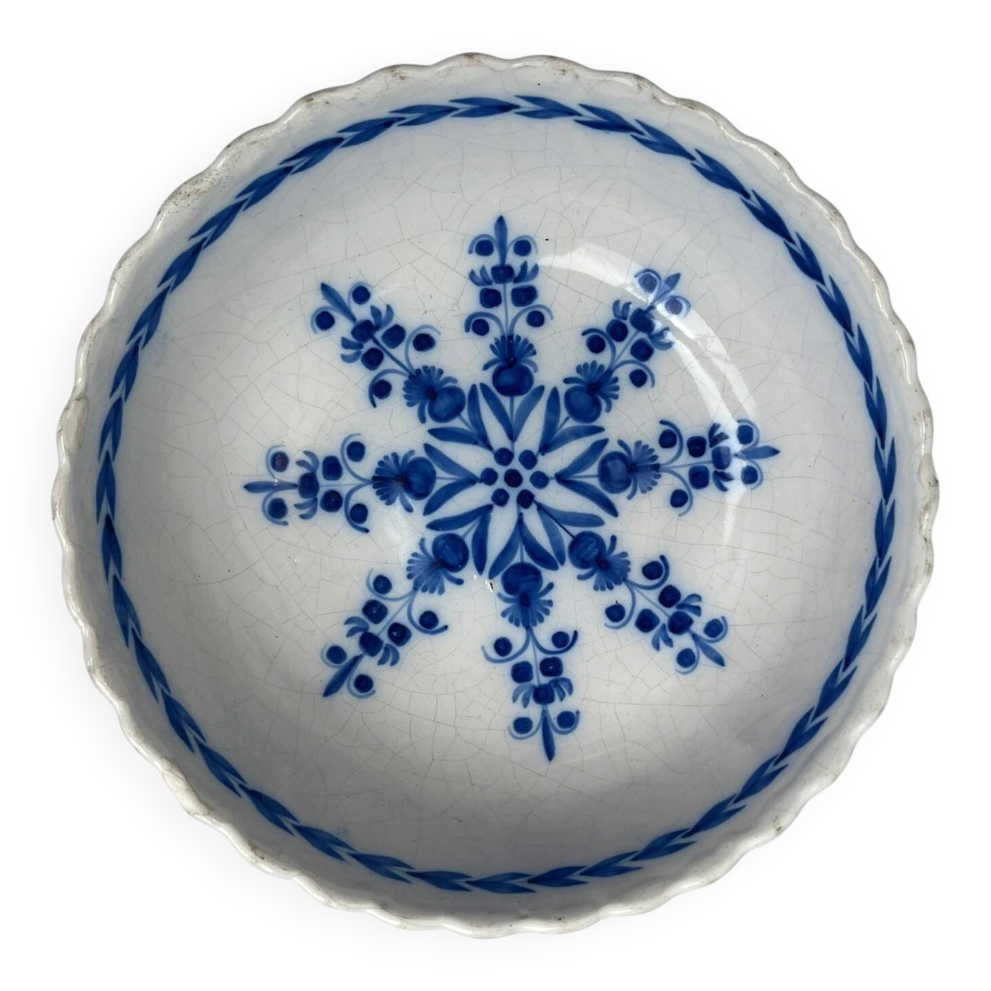 Rambervillers, antique earthenware dish with blue decoration from the 19th century.