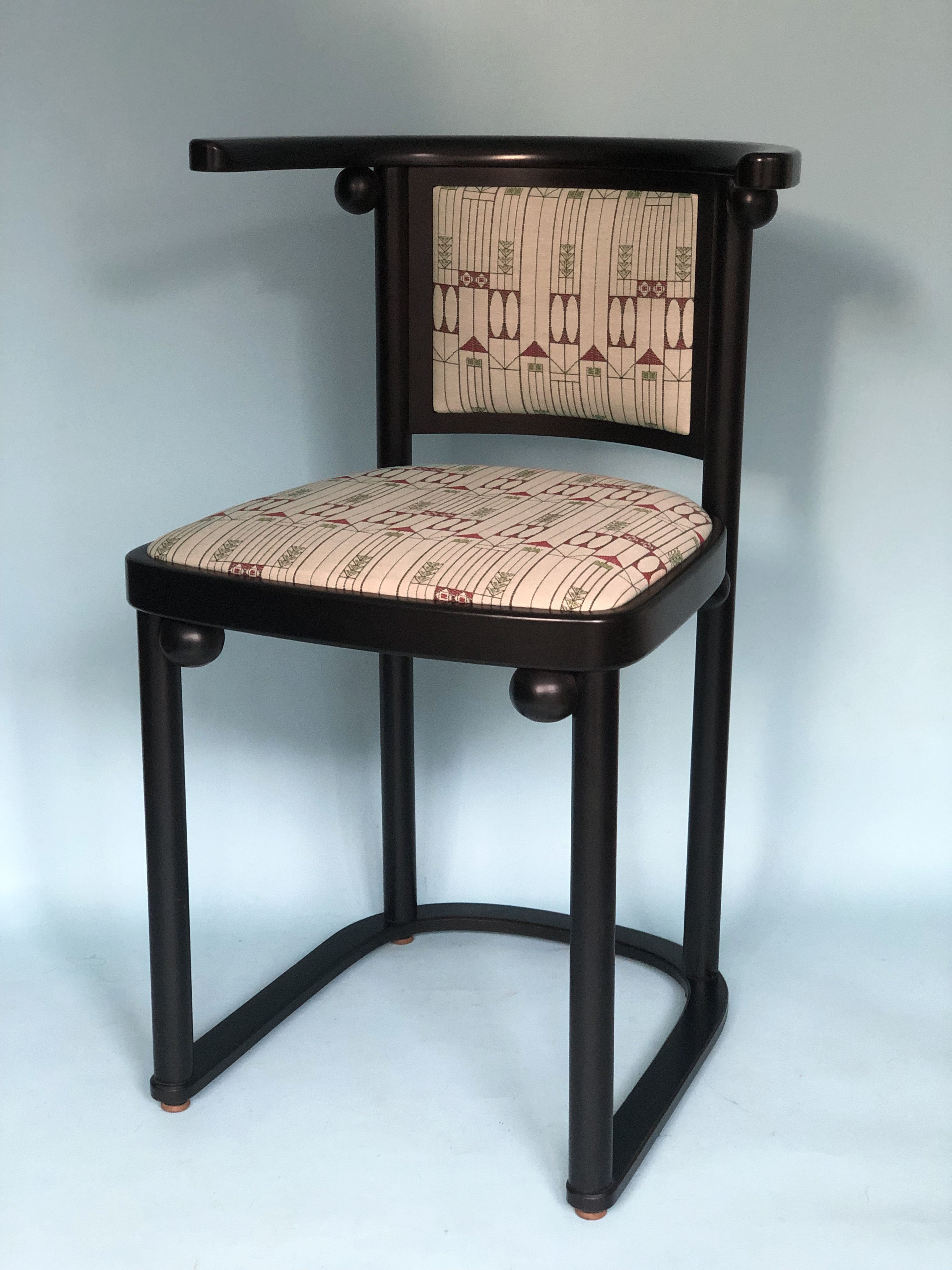 Set of 4 Josef Hoffmann Cabaret Fledermaus Dining Chairs For Wittmann Austria