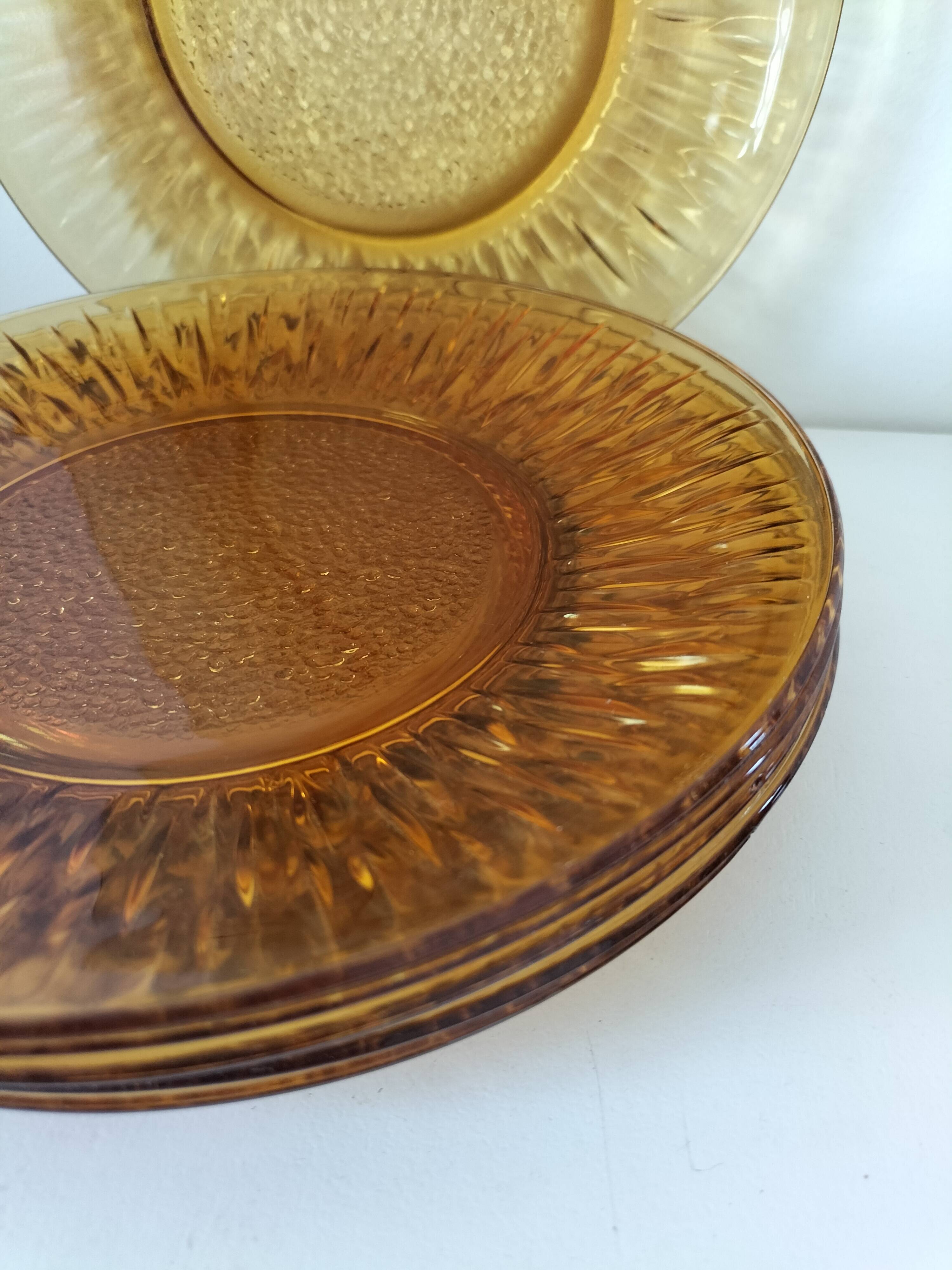 Set of 6 pressed glass dessert plates with sunflower motif Vereco