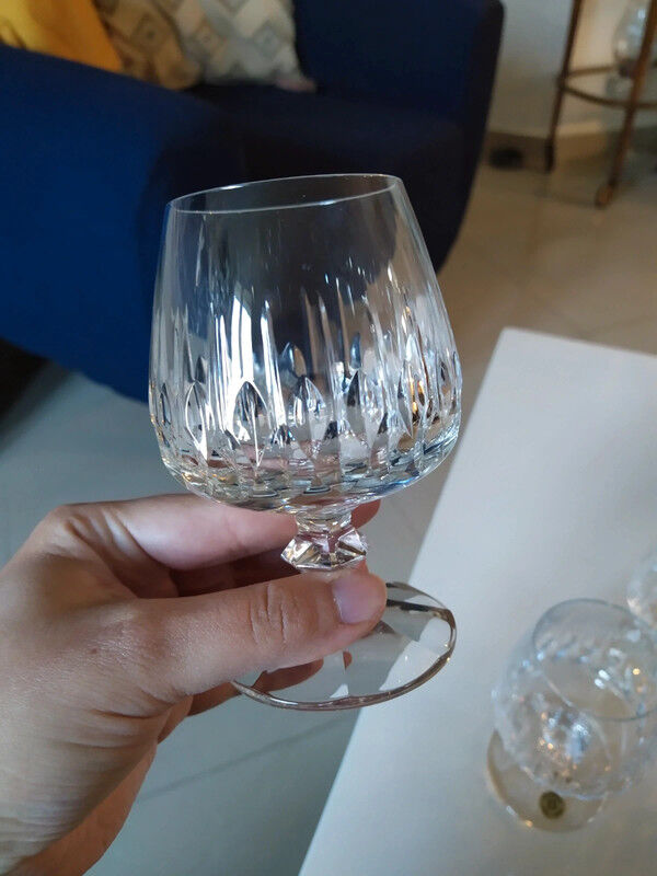 Verres à digestif en cristal taillé
