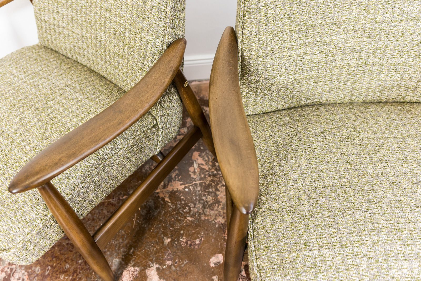 Pair of restored vintage GFM 87 armchairs by Juliusz Kedziorek, 1960s