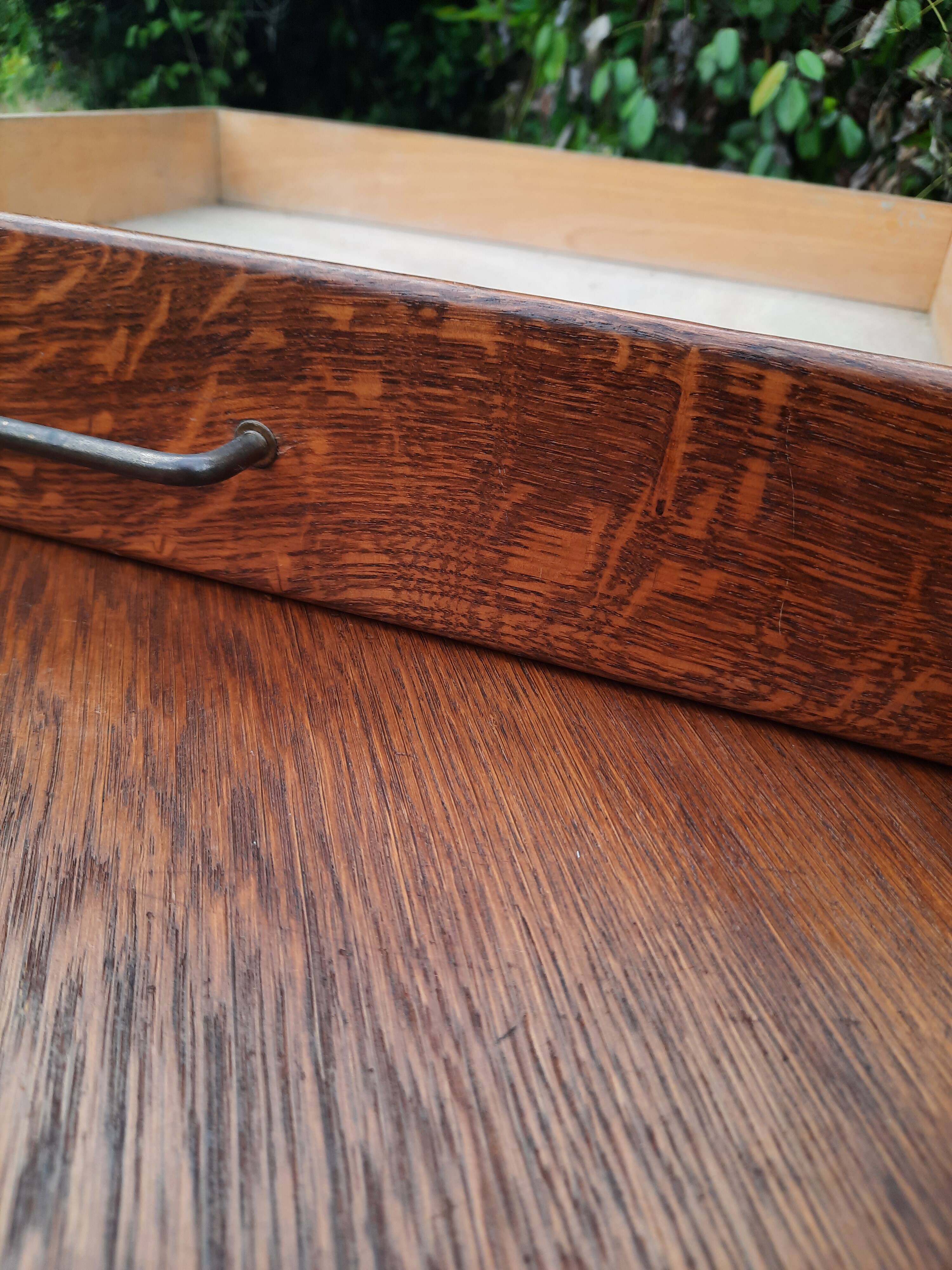 Table à écrire/table d'appoint