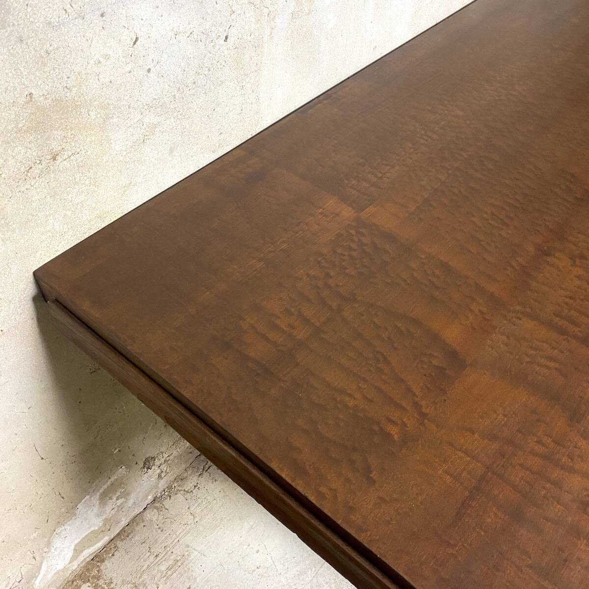 Table Art Déco 1930 en bois et laiton doré