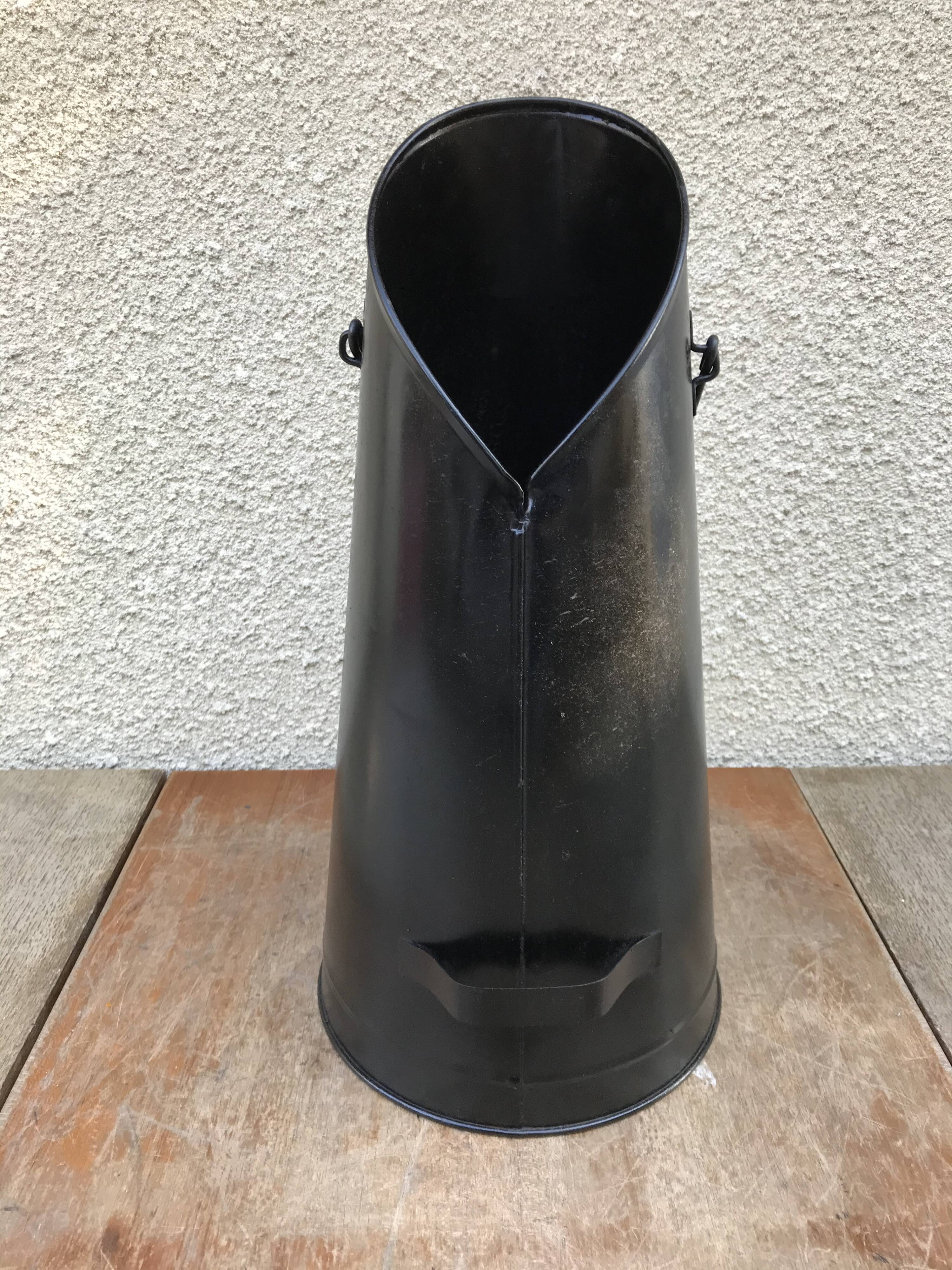Former coal seau door umbrella black metal - anse vintage