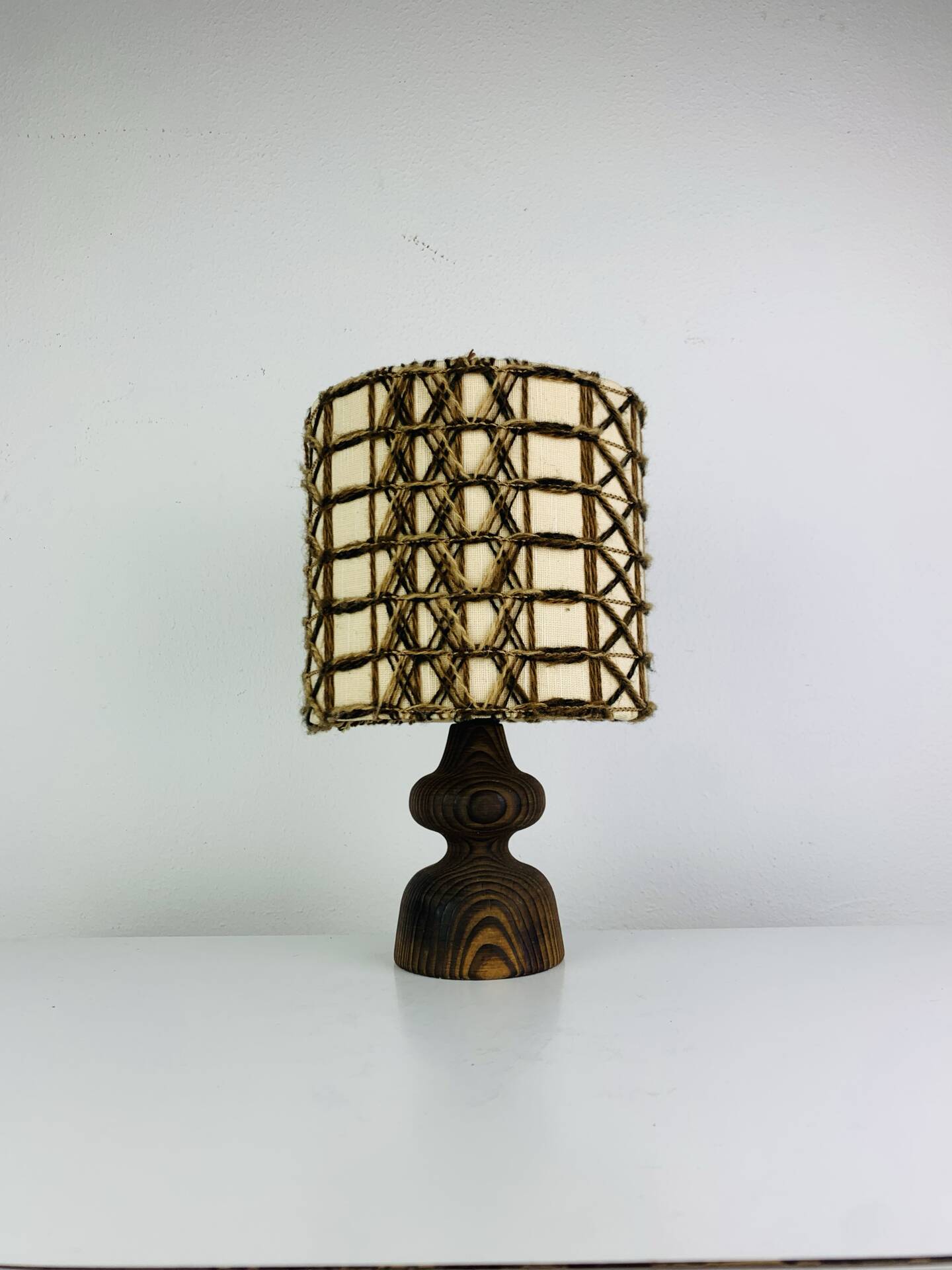 Temde Leuchten brutalist lamp, wood and wool from the 1960s.