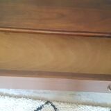 Walnut chest of drawers