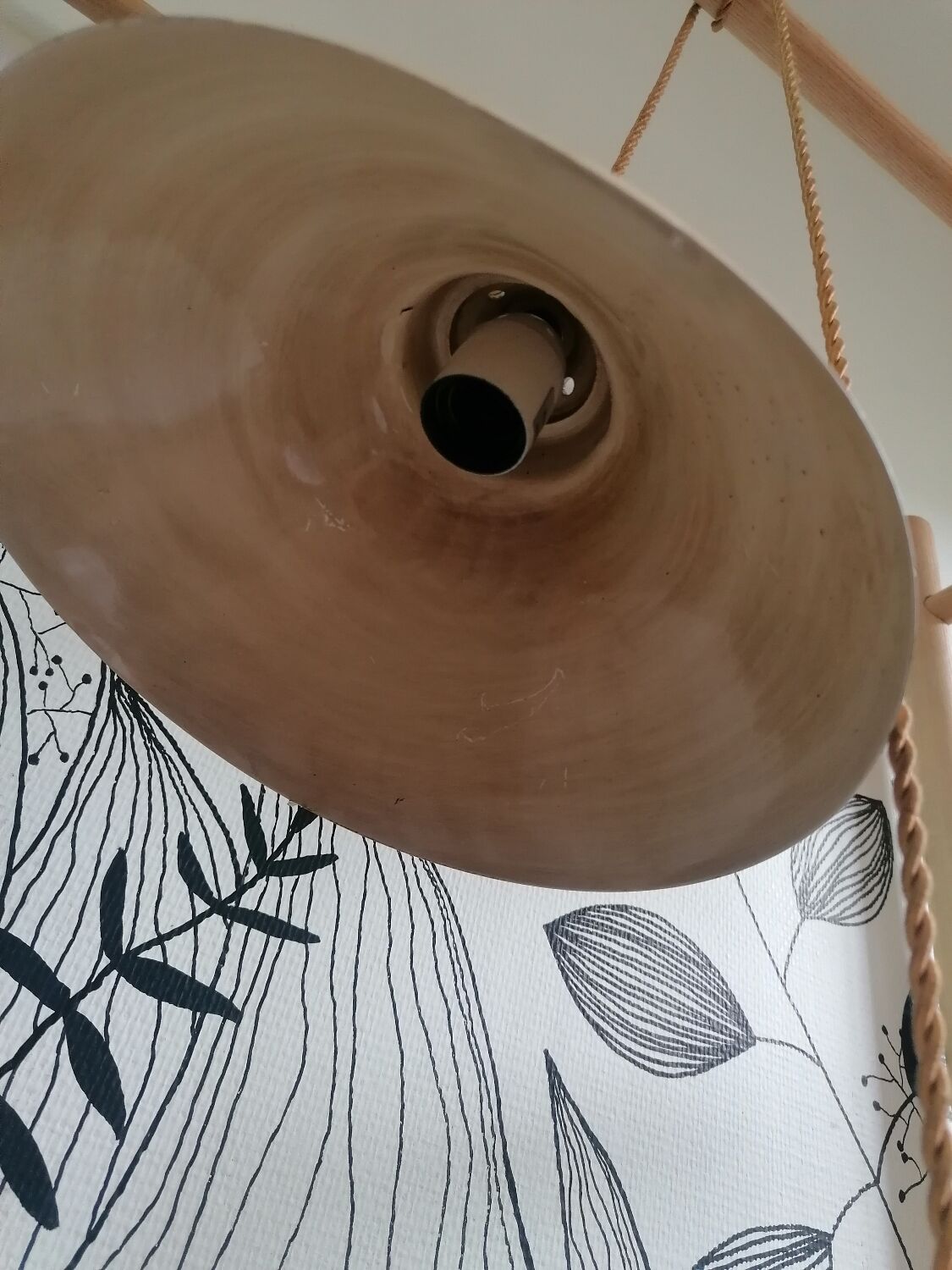 Counterweight suspension