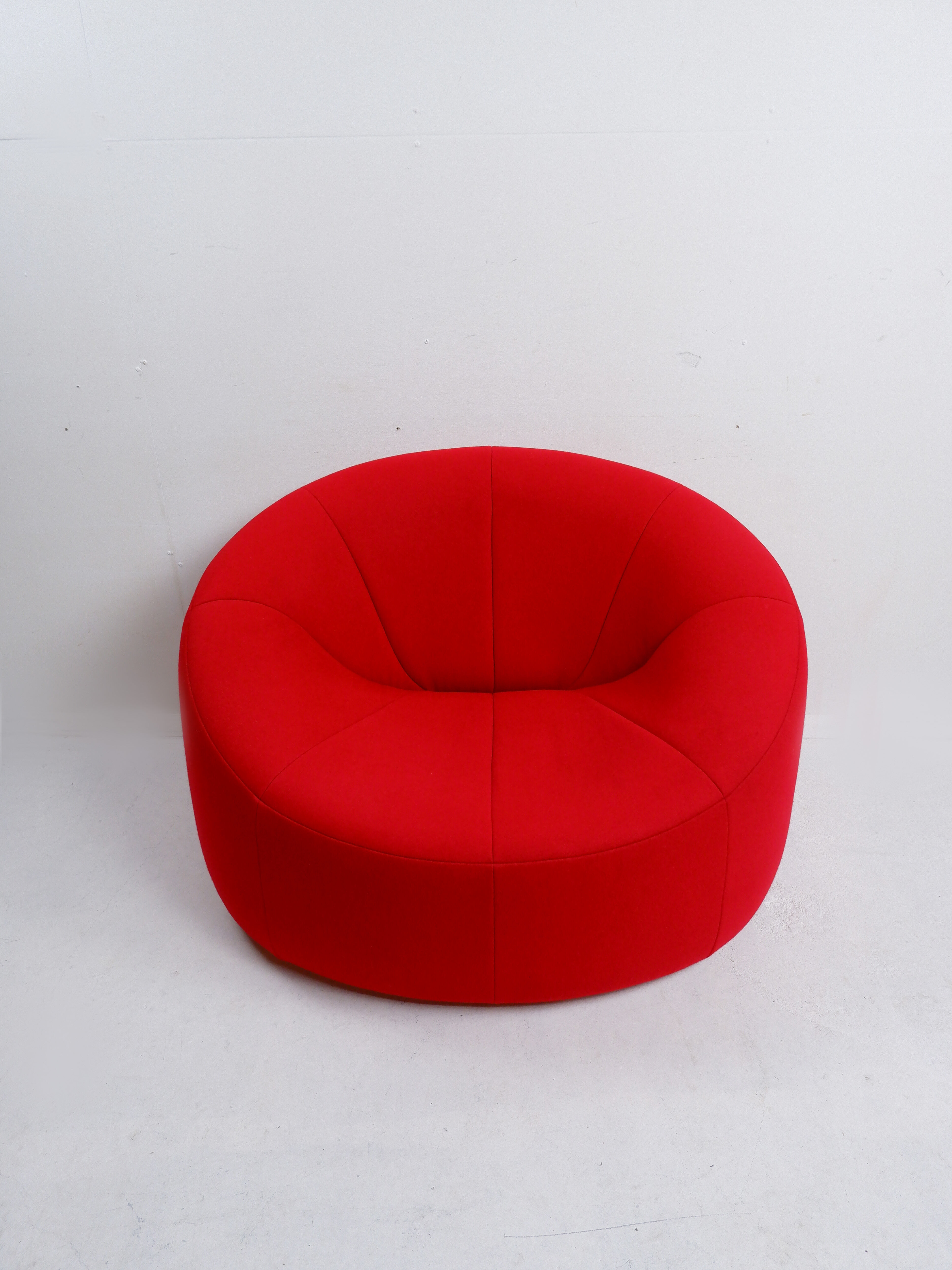Pumpkin lounge chair by Pierre Paulin for Ligne Roset
