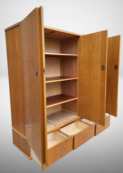 Modular dressing room 1950 in 3 parts