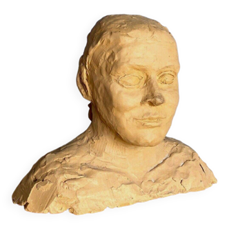 Workshop plaster face of a woman modeling in terracotta 20th century