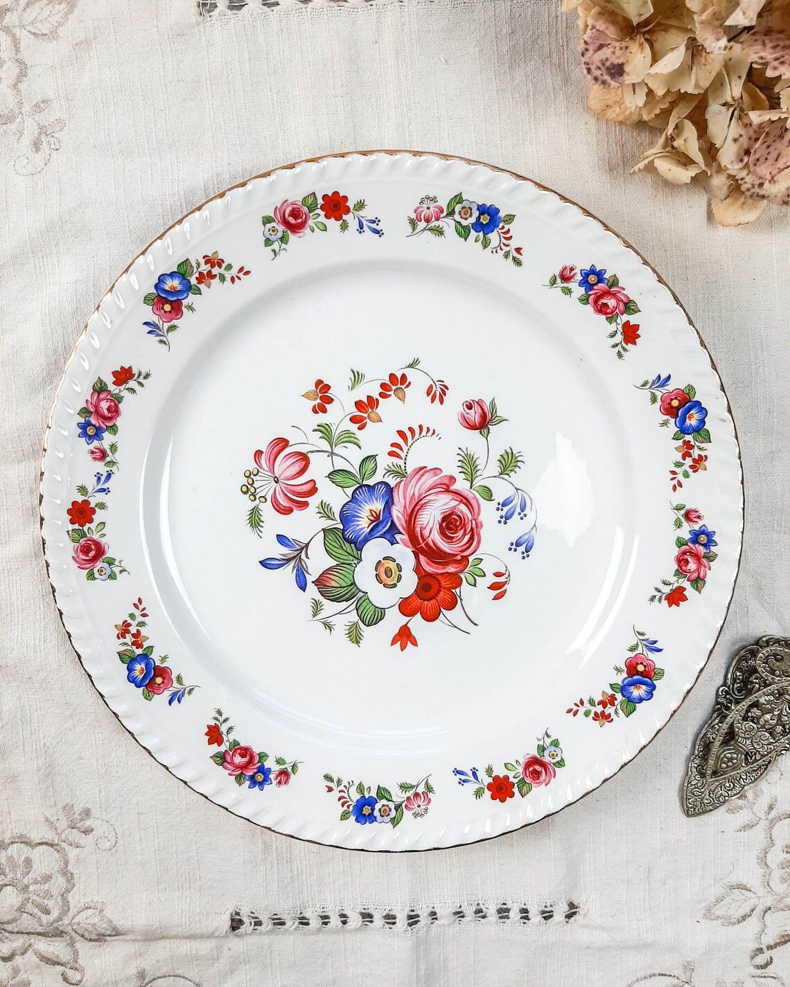 Earthenware dish