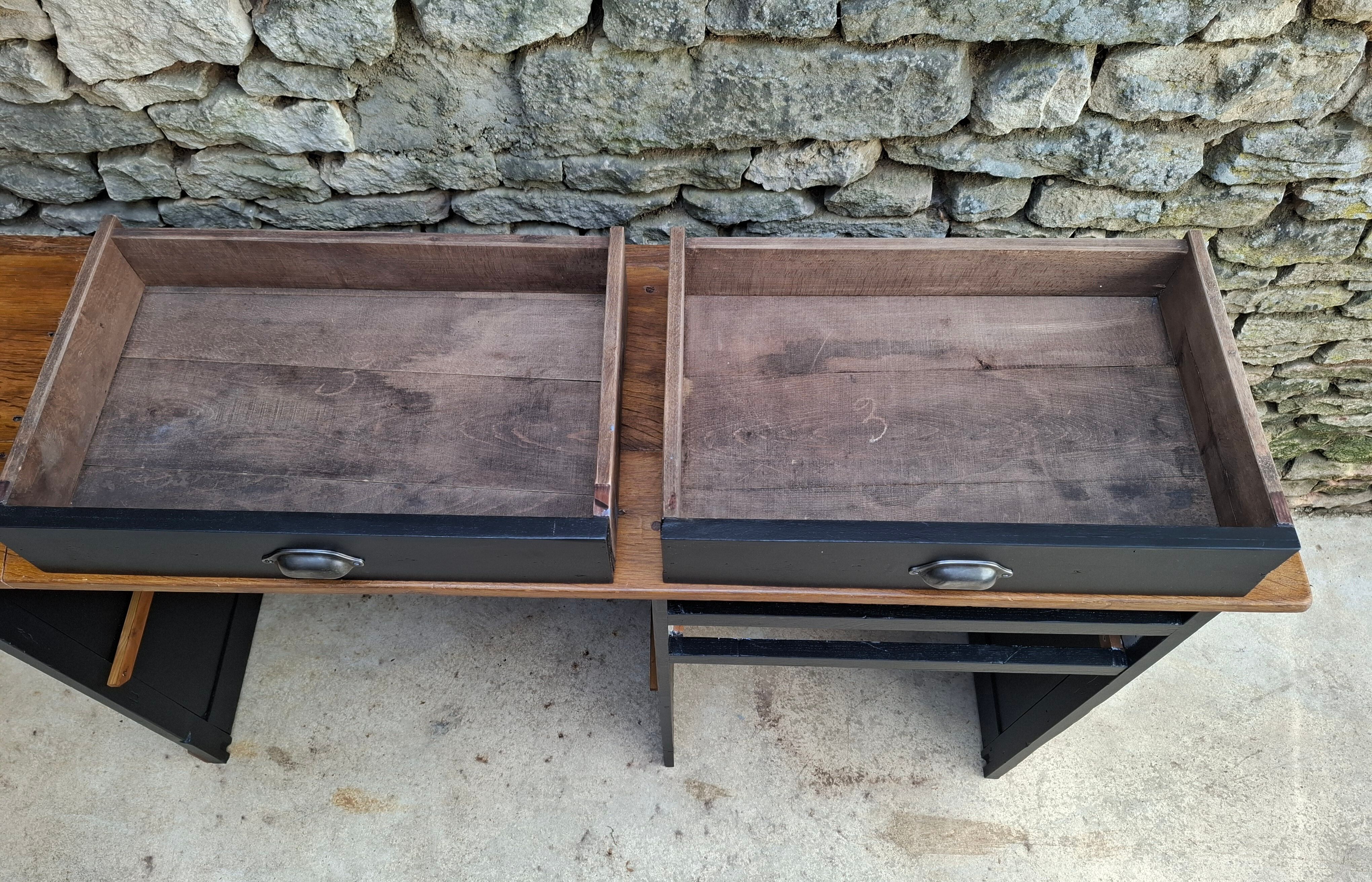 Oak counter