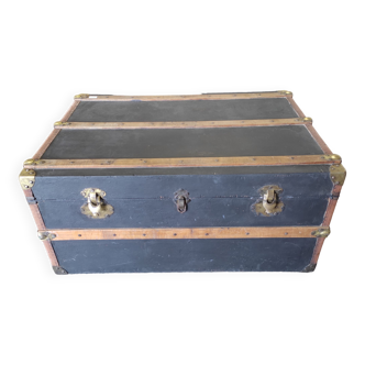 Large travel trunk