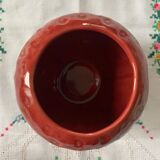Pot en barbotine en forme de fraise