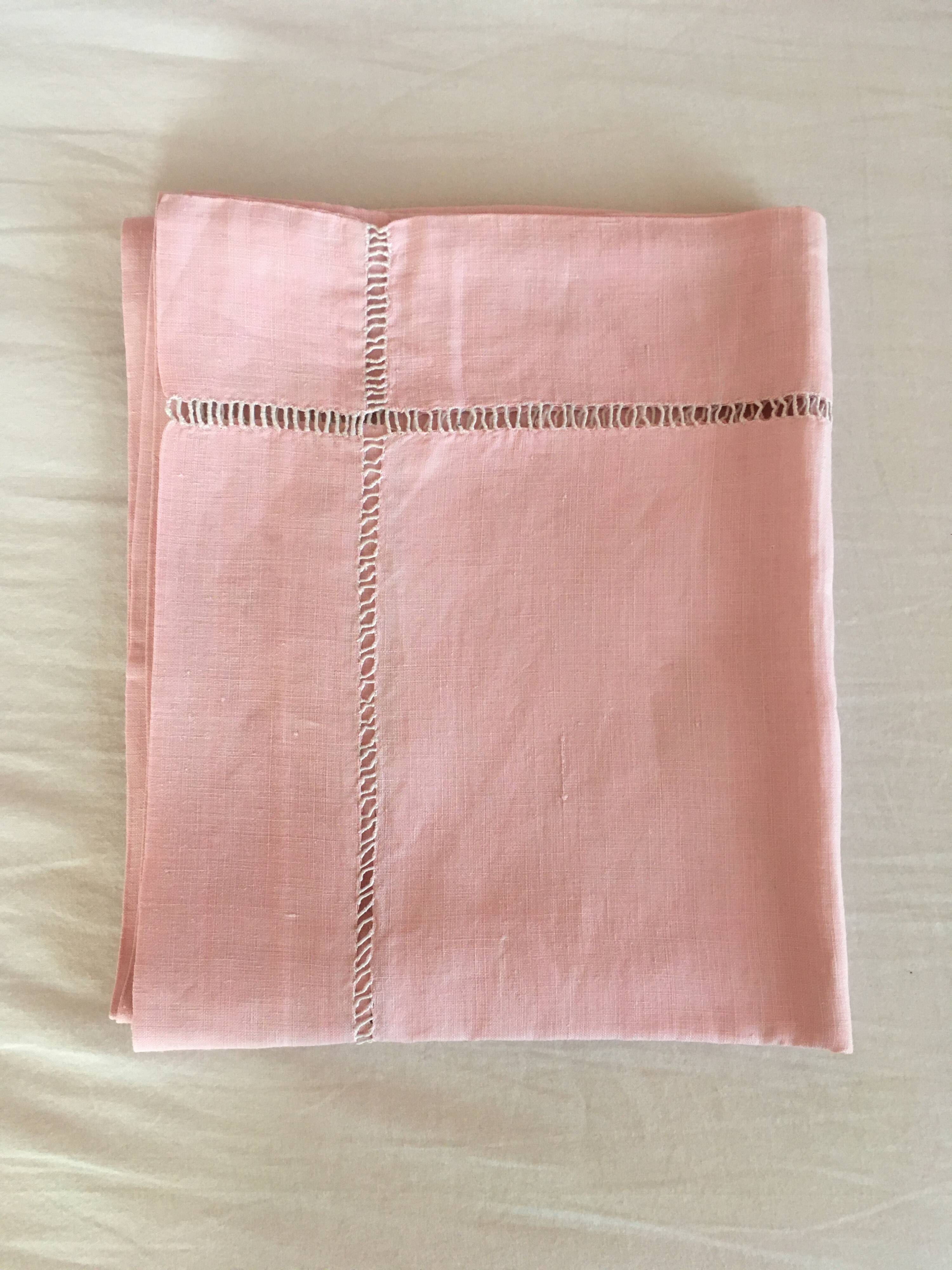 Table runners.
