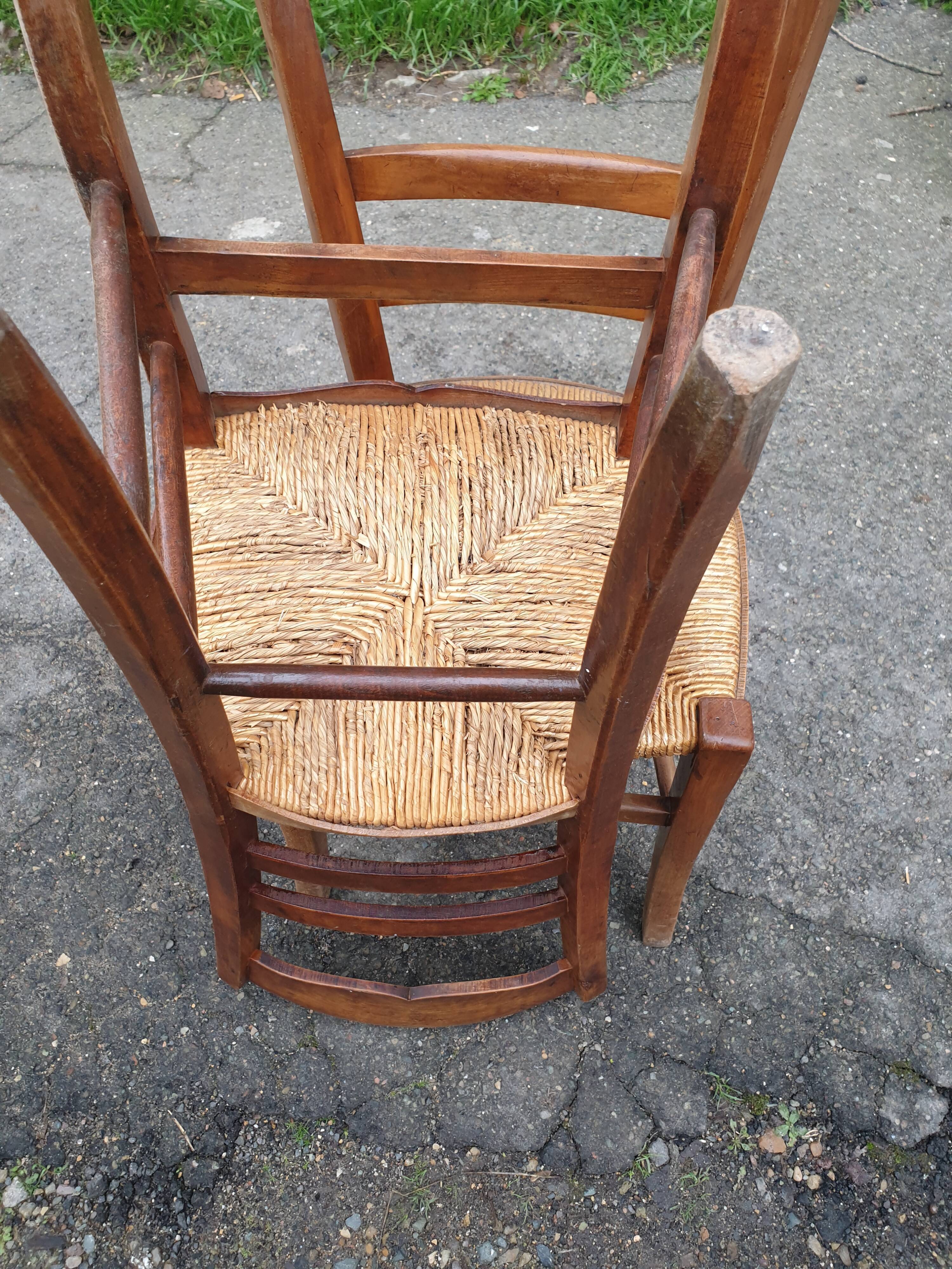 Pair of chairs paillé