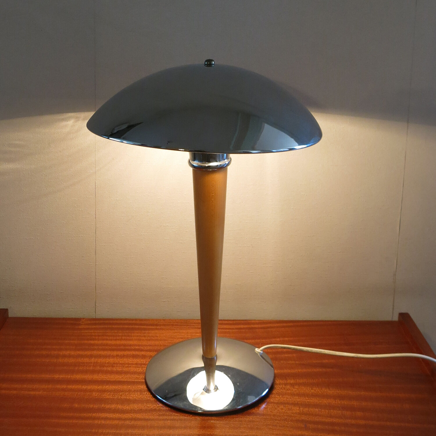 Ocean liner lamp