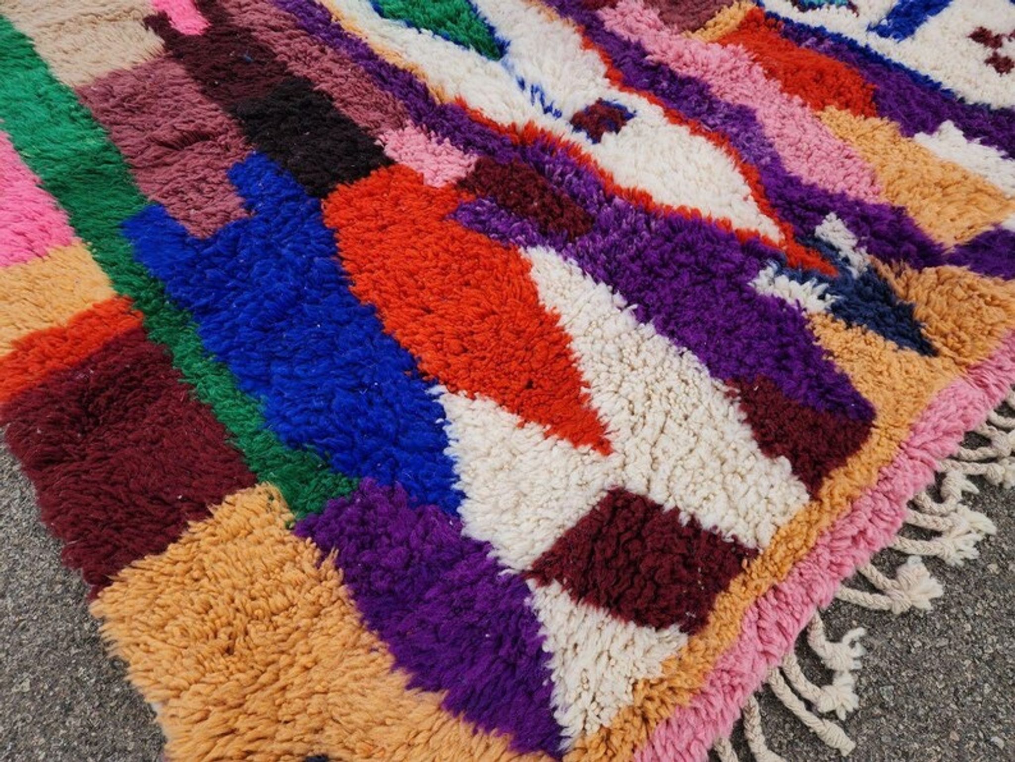 Grand tapis berbère marocain multicolore 350x200 cm – motifs géométriques