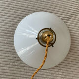 Ancienne suspension vintage en opaline blanche
