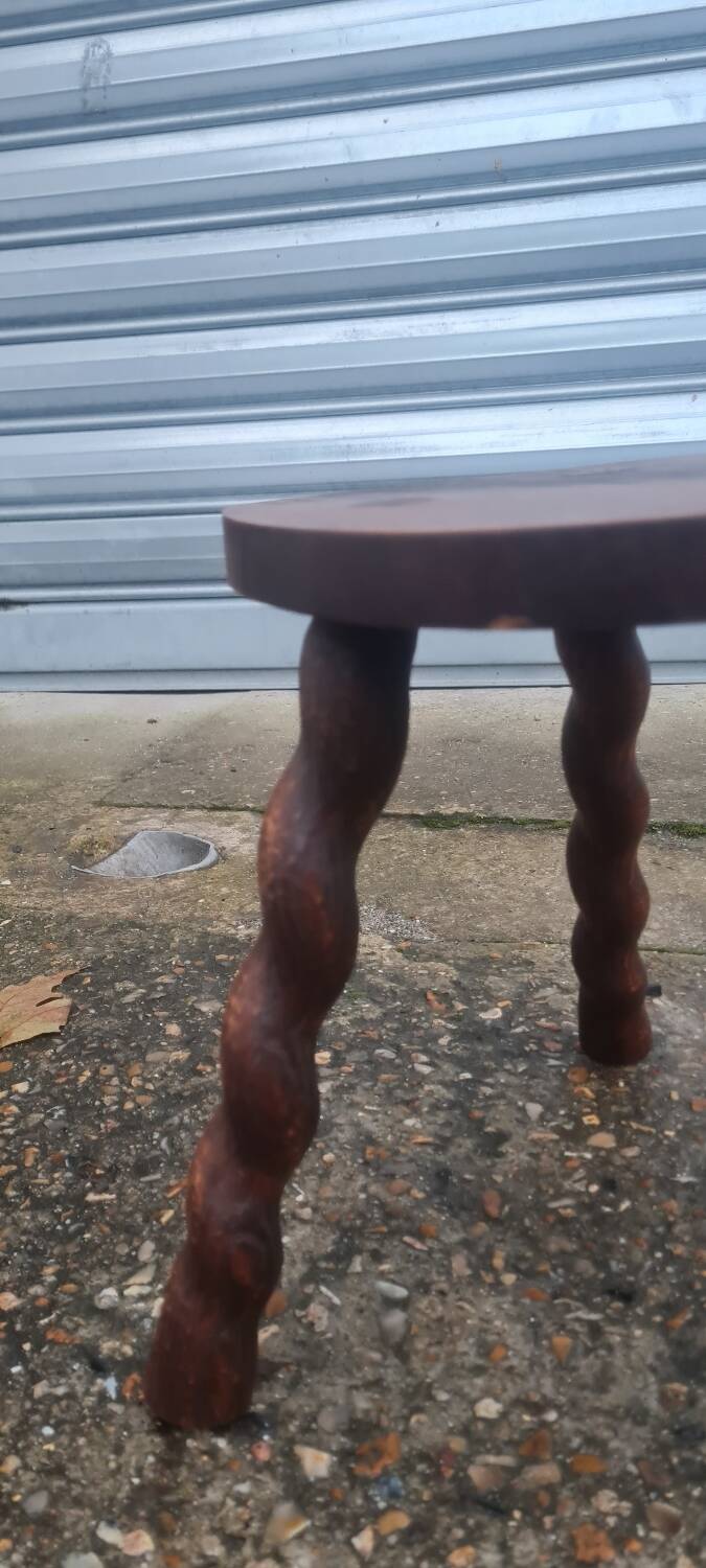 Tripod stool
