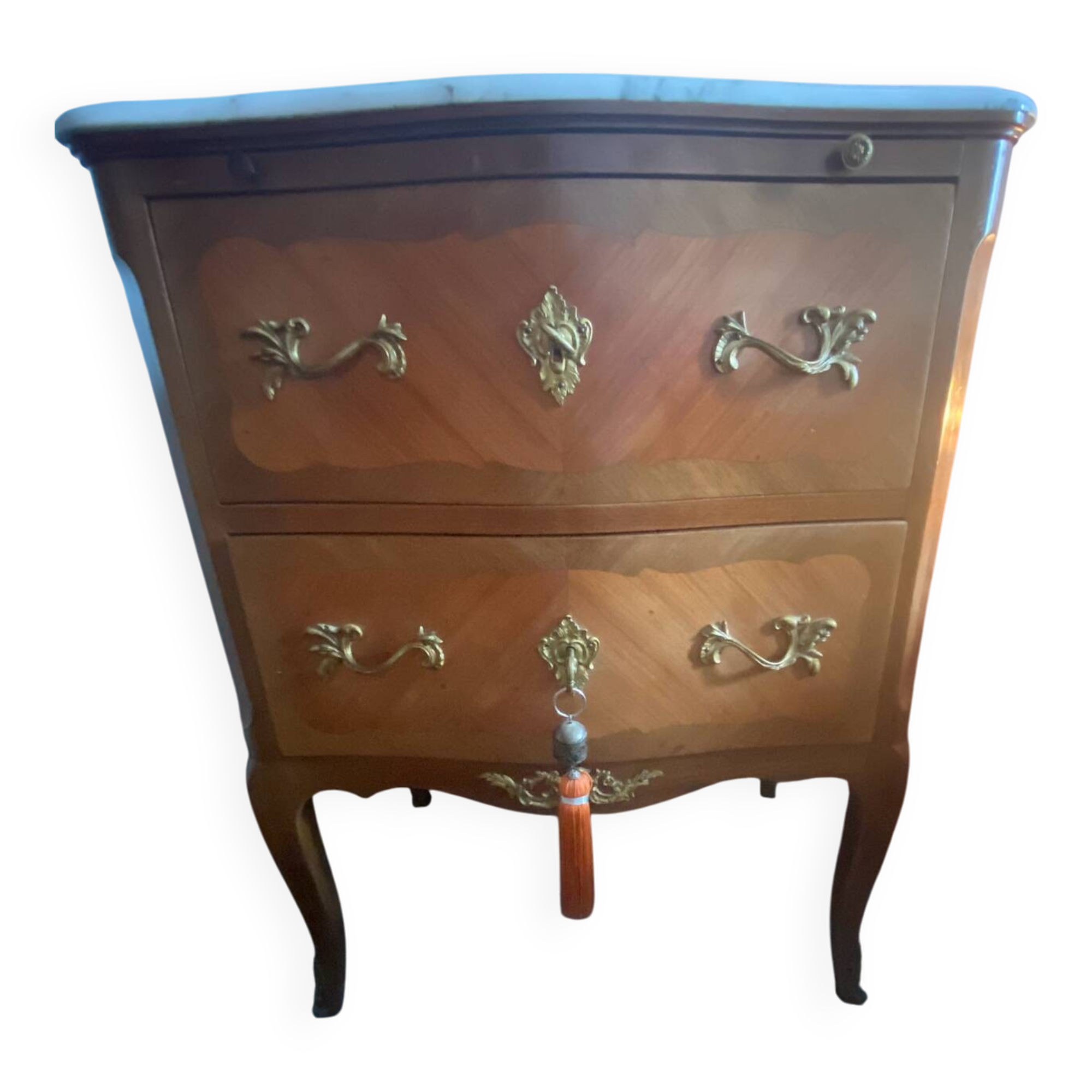 Commode style Louis XV