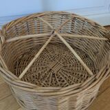 Wicker bottle basket
