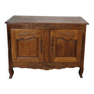 Buffet bas normand sculpté en chêne XIX ème