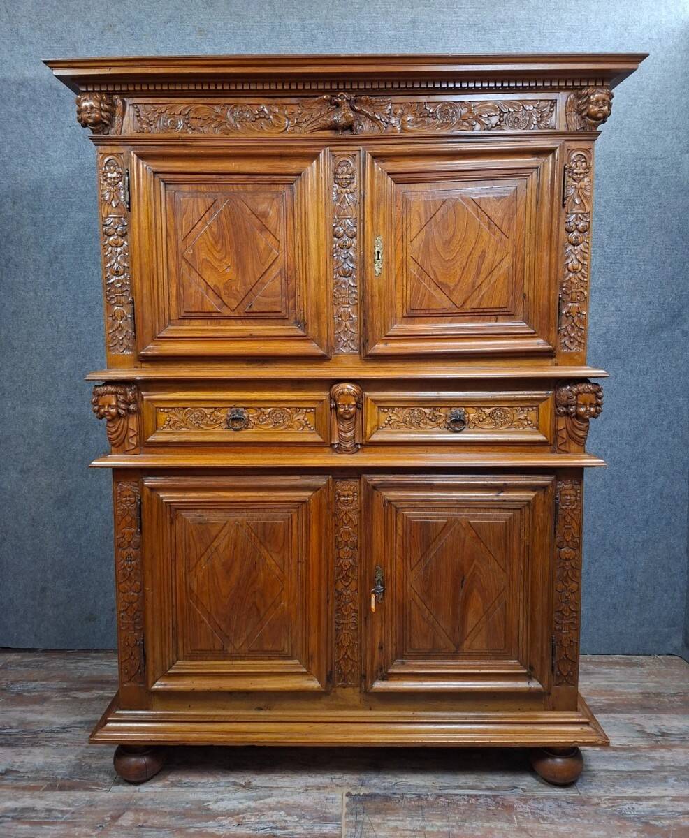 buffet with two richly carved walnut bodies – Renaissance style – 19th century