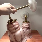 Paire d’appliques murales en opaline rose marbrée