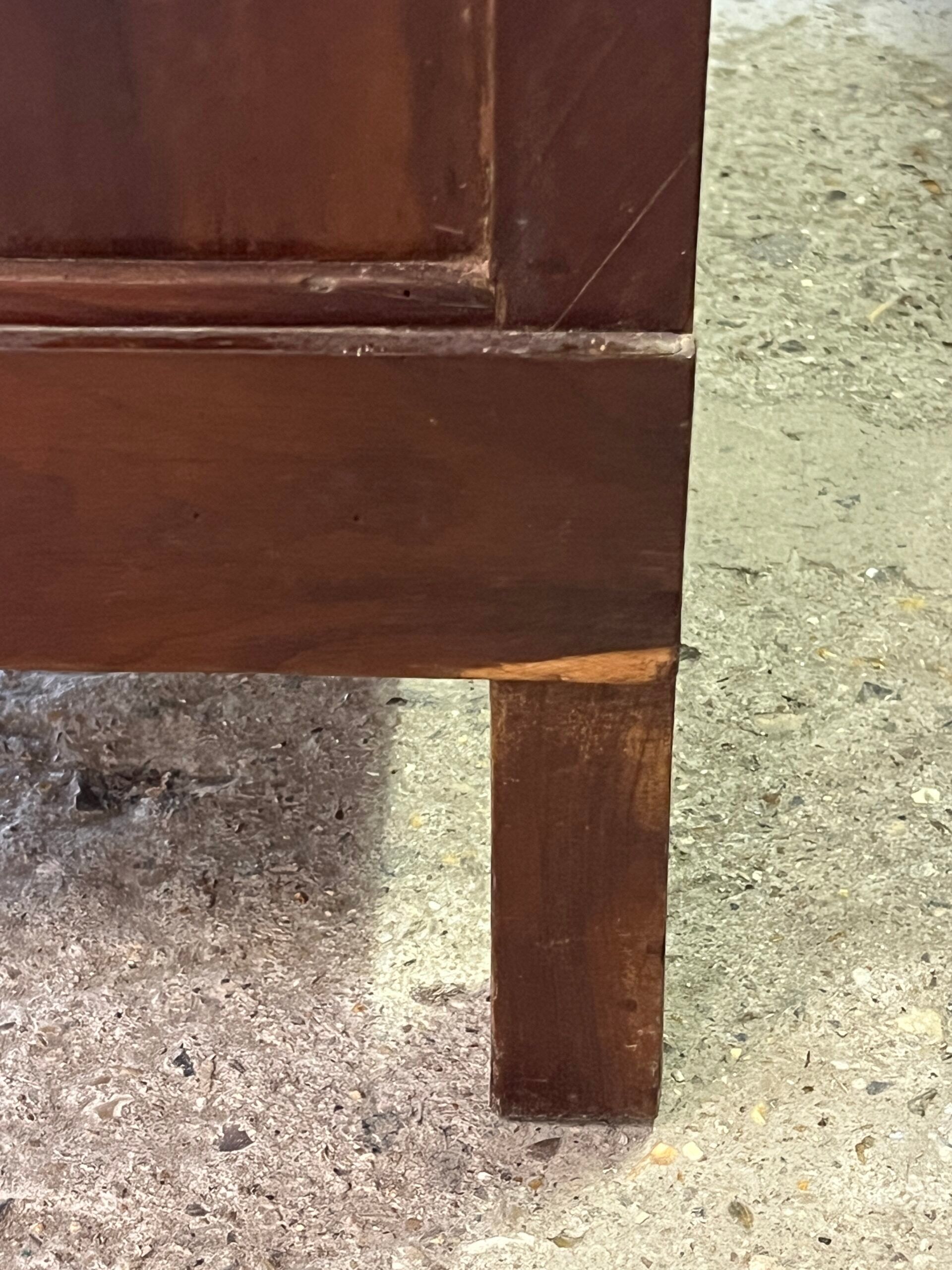 Empire chest of drawers, early 19th century period in mahogany veneer