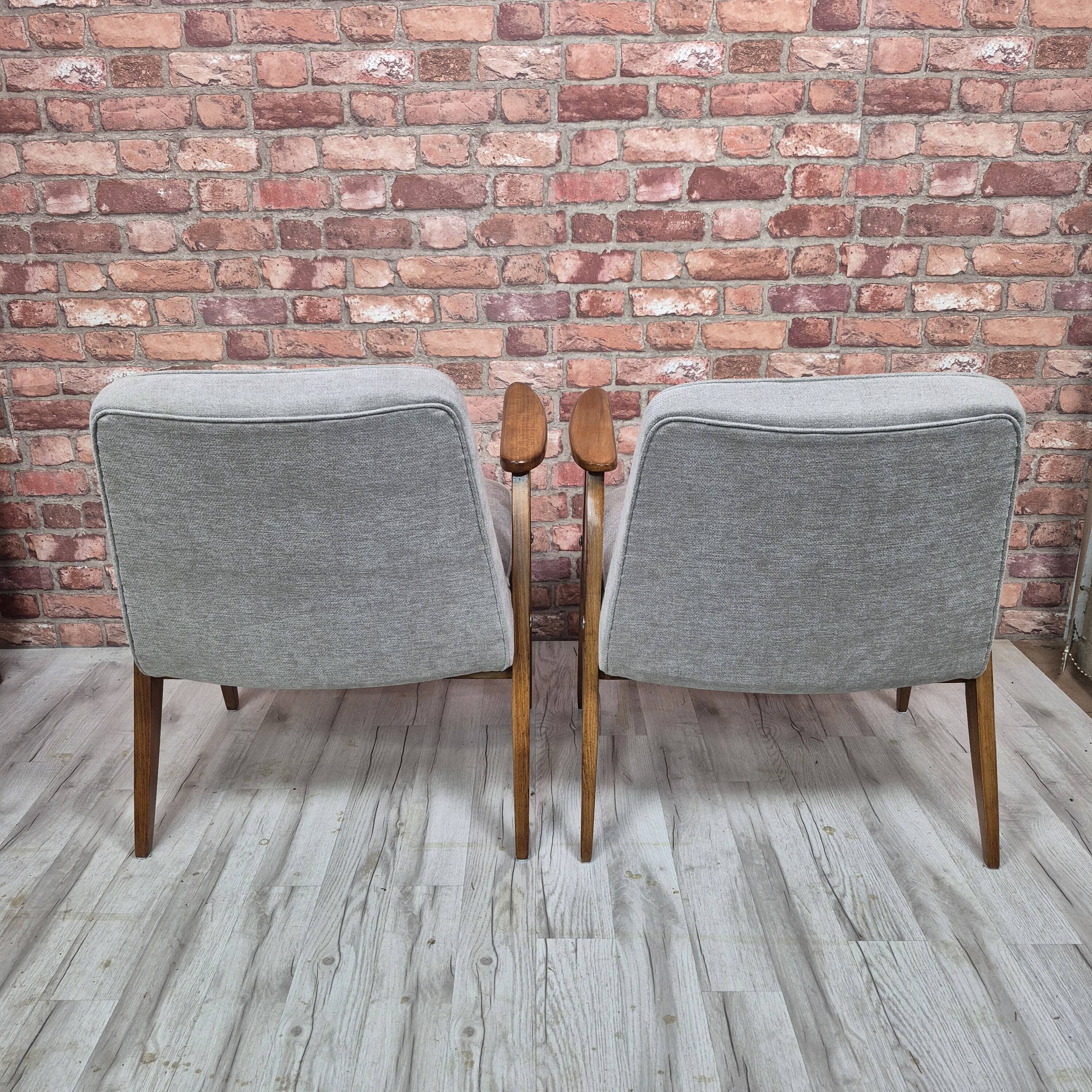 Pair of Restored Mid-Century Armchairs Type 366 by Chierowski - 1960s