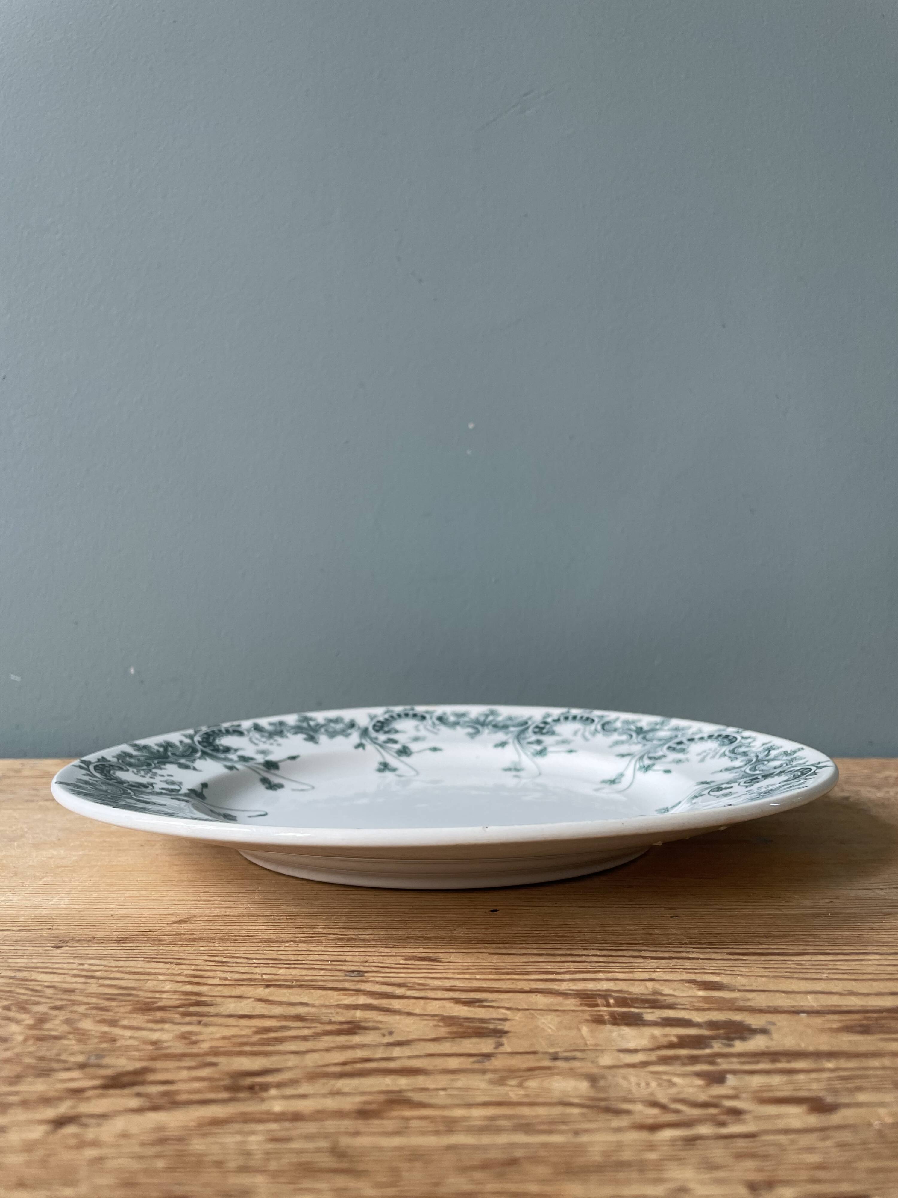 Set of 7 flat plates Terre de Fer St Amand and Hamage “Byzantine”