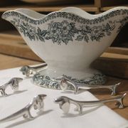 set of 6 knife holders in silver metal basset/dachshund