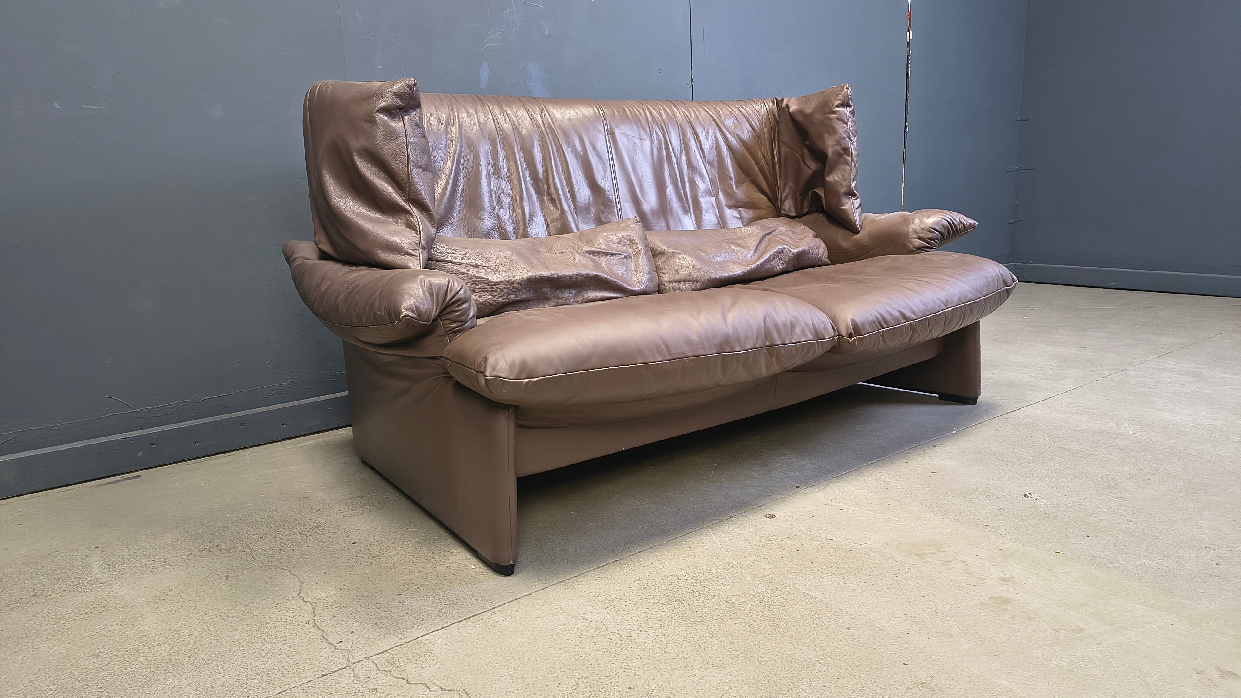 Canapé Porto Venere par Vico Magistretti pour Cassina, années 1970.
