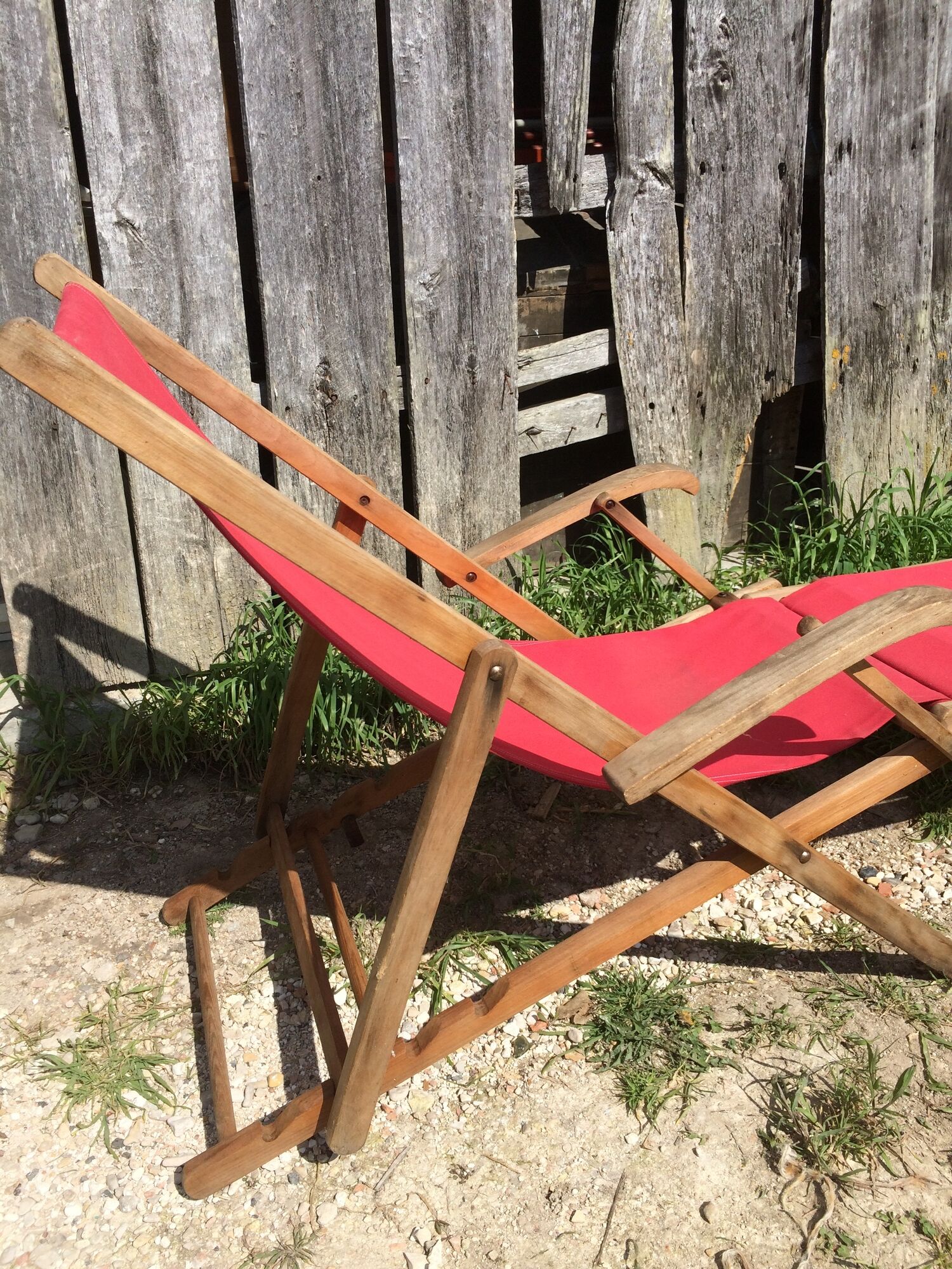 Former pliante long chair - wood foot rest - vintage red fabric