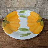 Round serving dish with hand-painted yellow flowers in ceramic TC Italy.