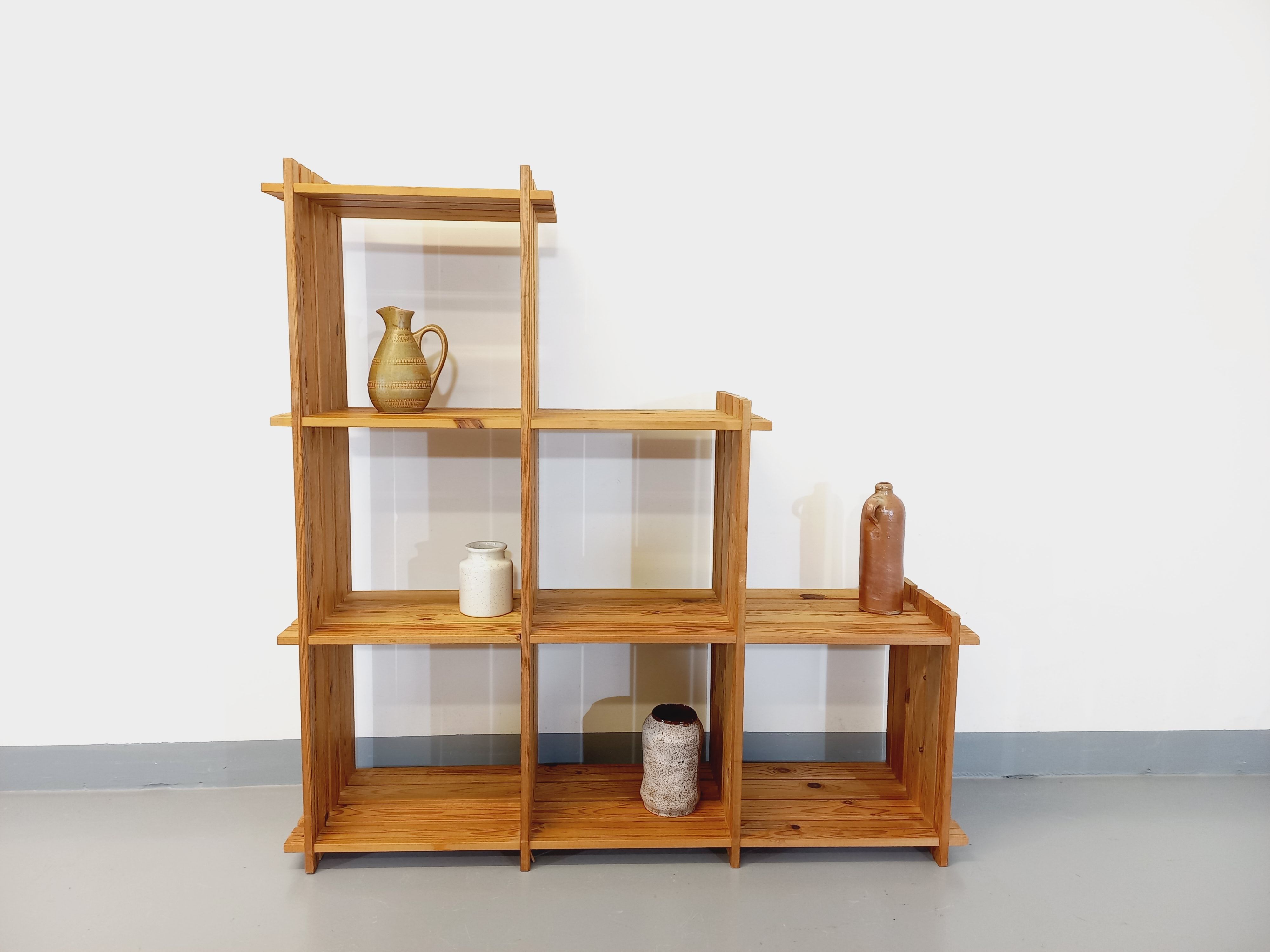 Bookcase vintage pine staircase shelf from the 80s in the style of Maison Regain