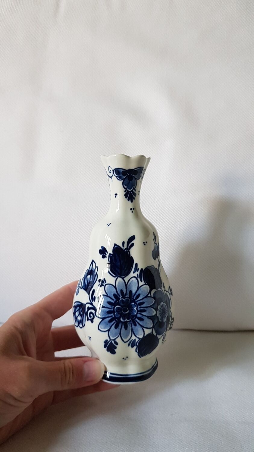 Vase bleu de Delft peint à la main