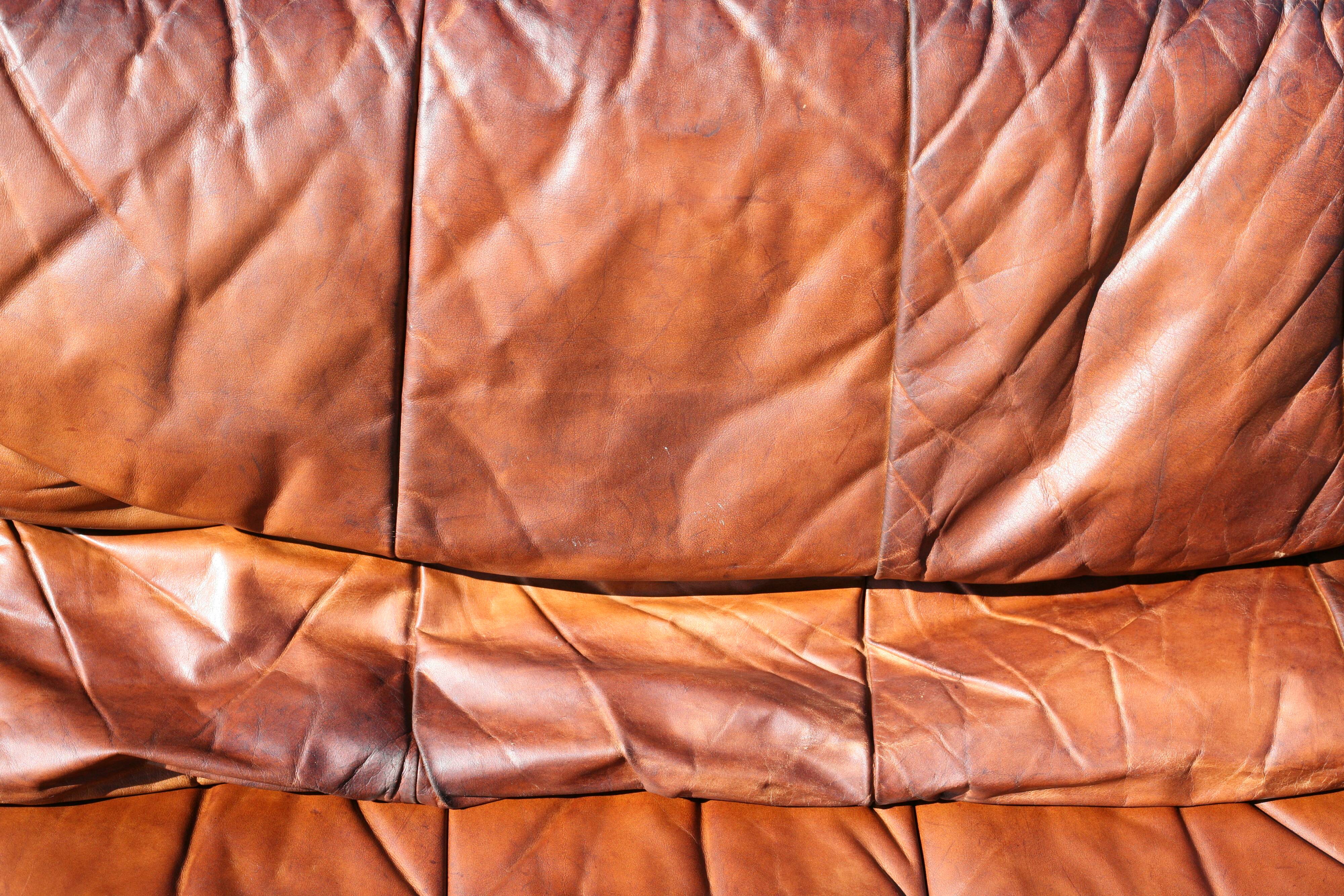 Canapé cuir vintage années 70 convertible