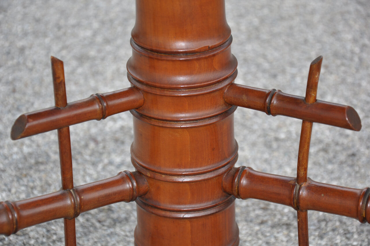 Wooden Roundtable 19th