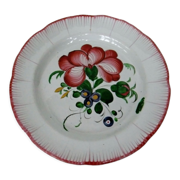 Assiette ancienne faïence de l'Est Strasbourg décor de fleurs