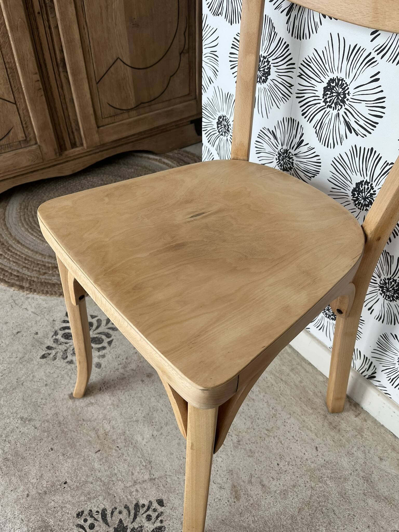 Chaise Baumann bois Nao style scandinave esprit bistrot
