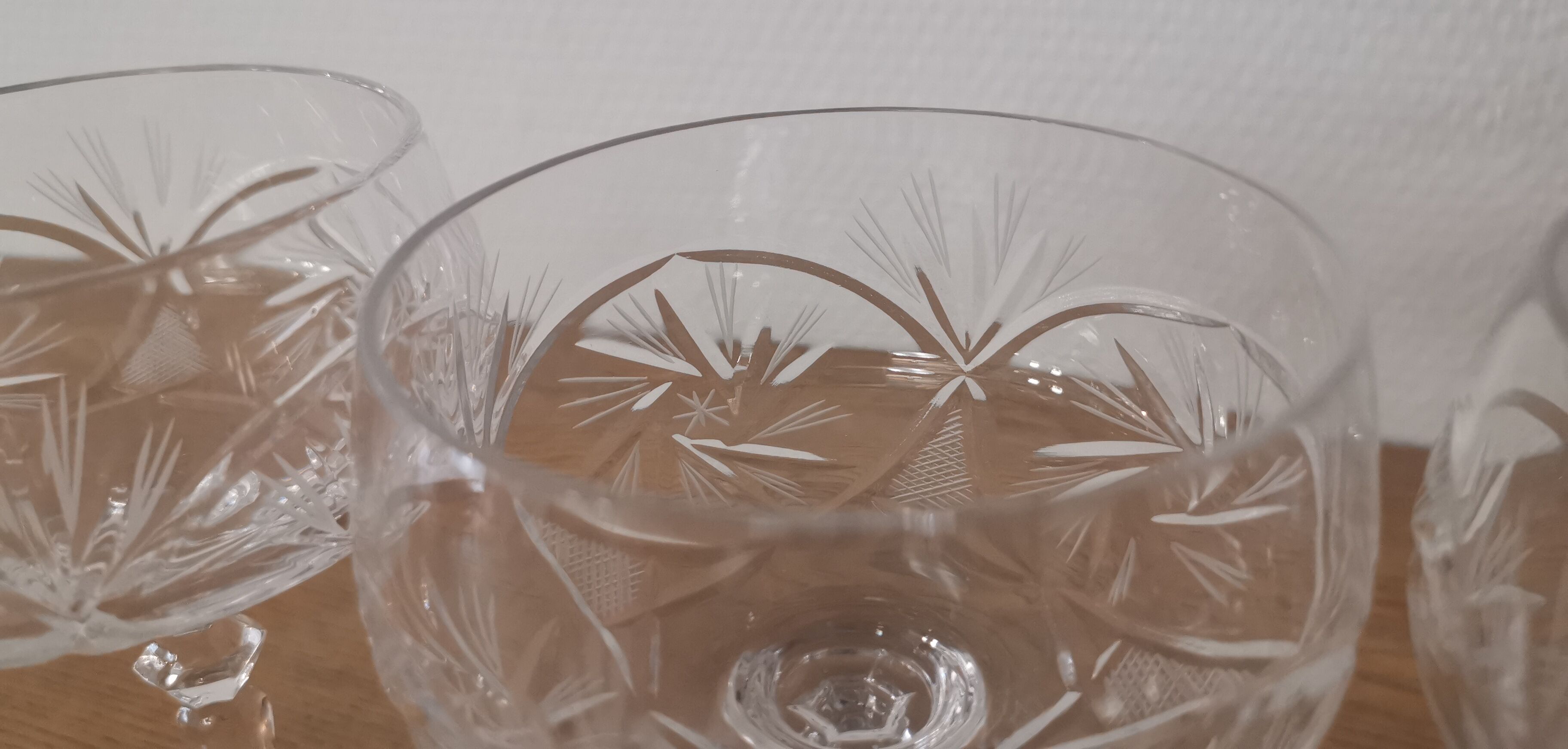 4 Champagne glasses in cut bohemian crystal Claudia