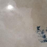 Plat à décor de frise bleu diam 28 cm