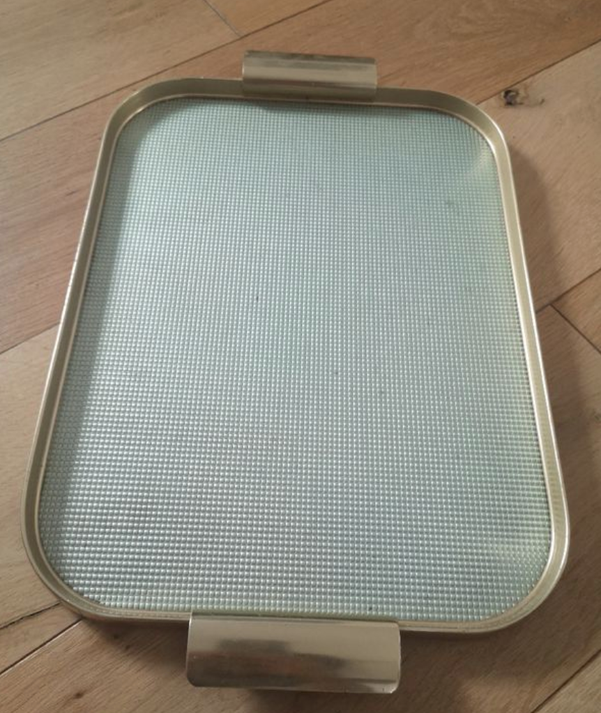 Kaymet-style gold metal tray 50/60