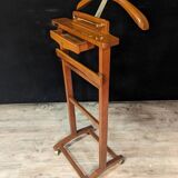 Valet De Chambre De La Maison Herdasa En Hêtre Clair