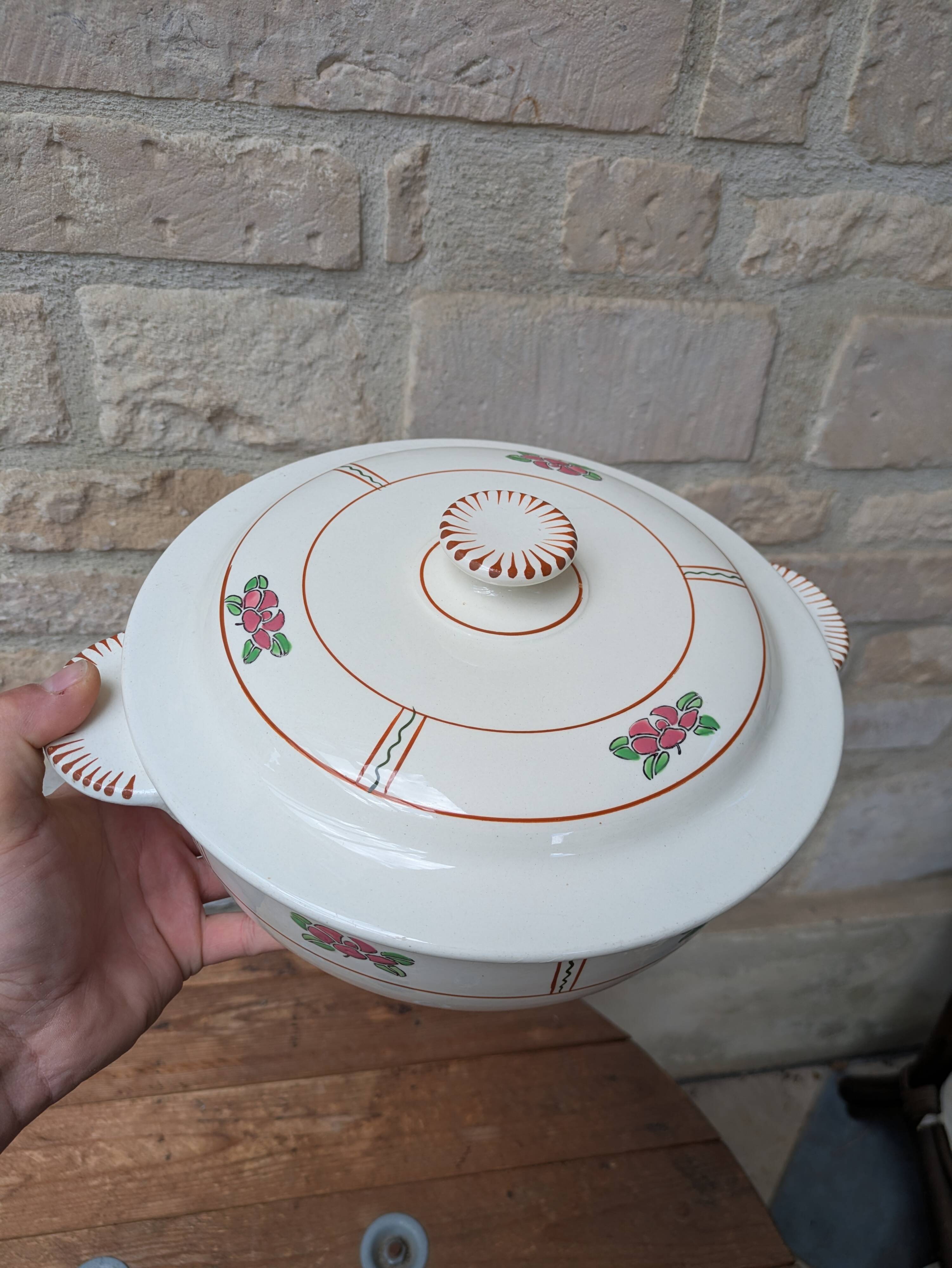 Soup tureen with lid in Salins ironstone model Nénuphar 25.5cm
