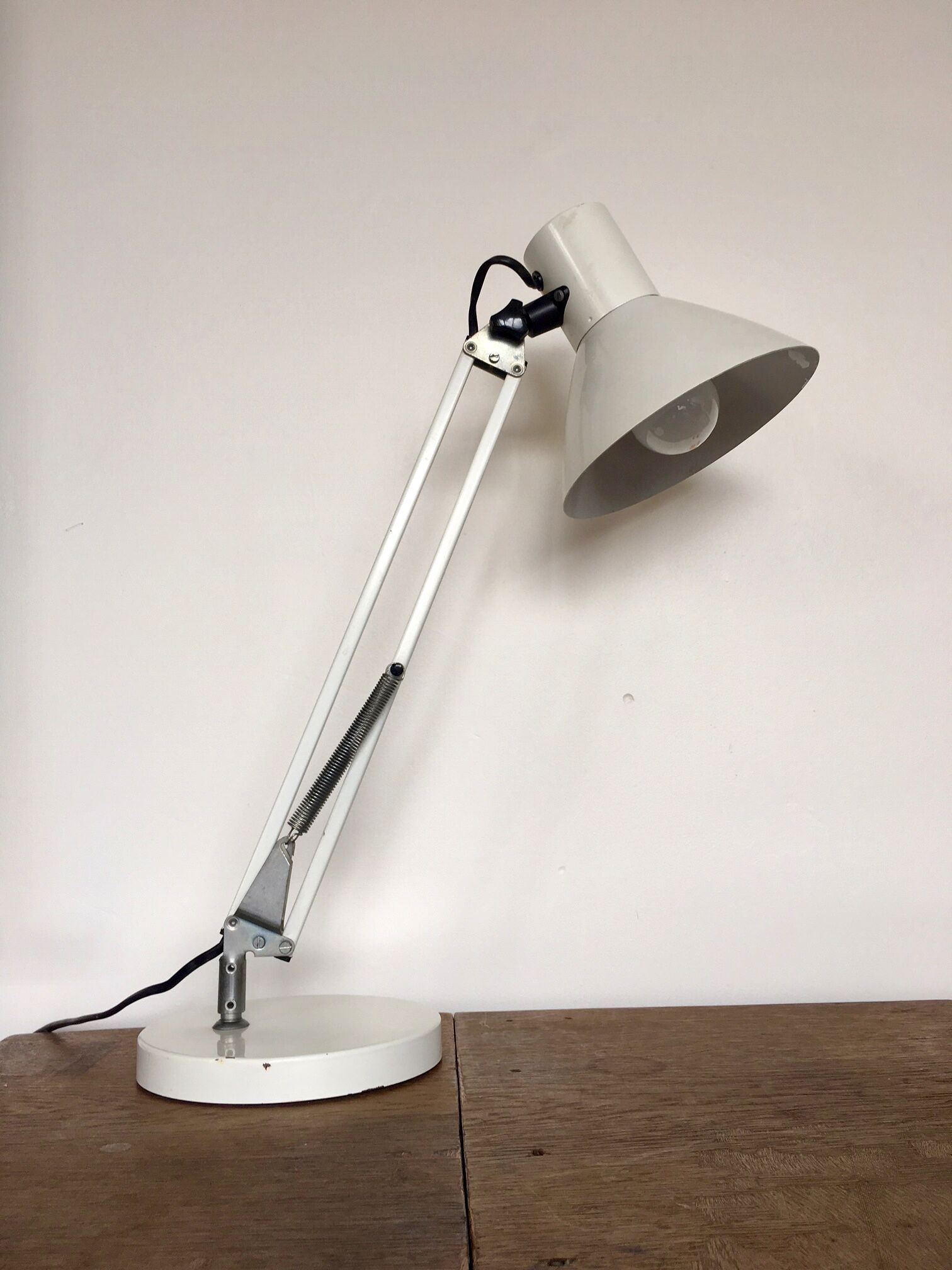 Office lamp article made in rda